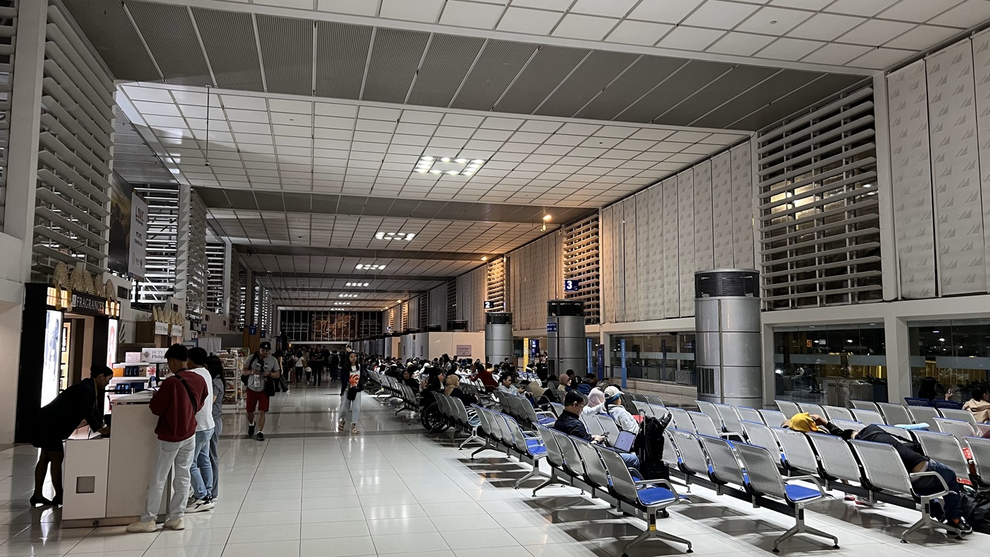 マニラ ニノイアキノ国際空港 ターミナル2 ロビー